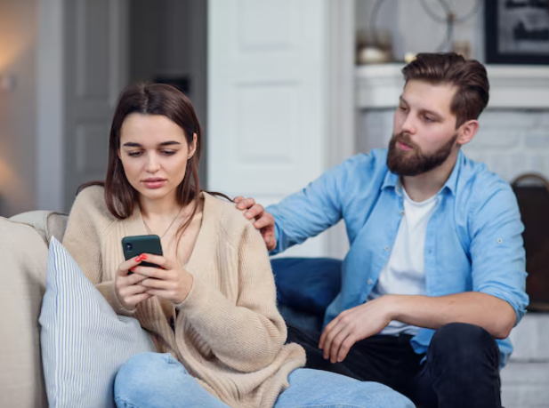 Jinsi ya kuepuka tabia za kumdharau mwenzi wako