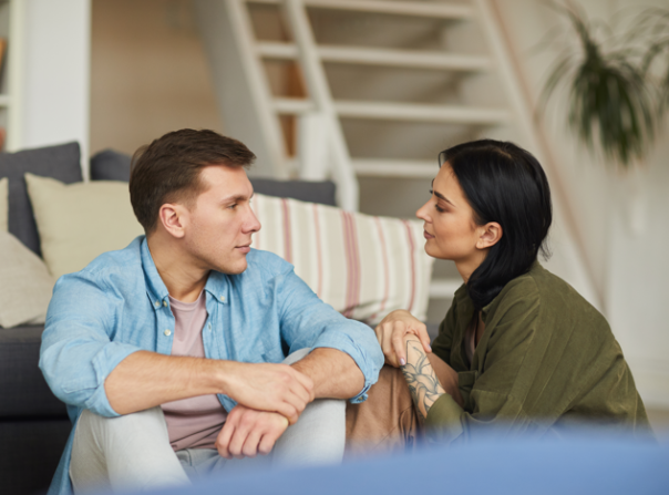 Jinsi ya kuishi na mwenzi wako kwa uelewa na amani