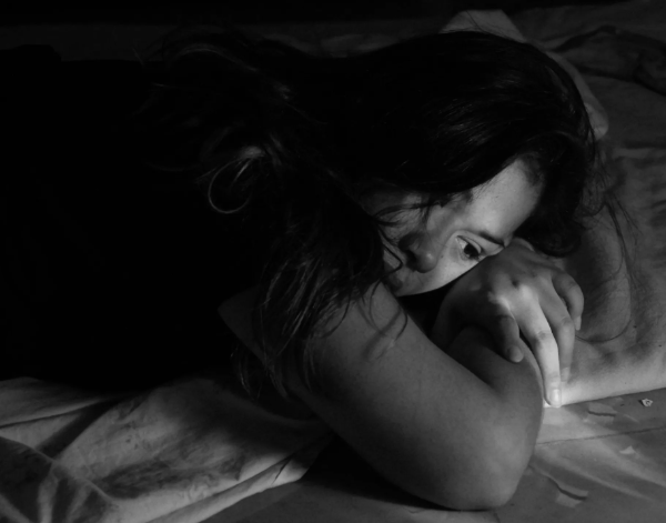 Jinsi ya kumsaidia mpenzi wako anayepitia huzuni