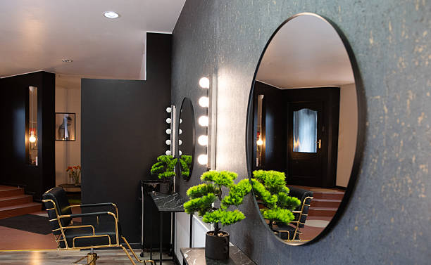 Mapambo ya ndani ya saluni ya kike