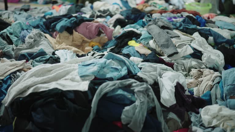 Biashara ya Nguo za Mitumba Tanzania: Mwongozo wa Balo, Soko la Ilala na Faida