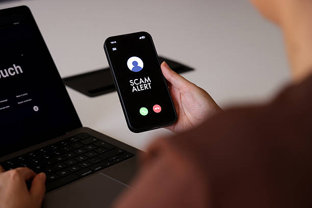 Jinsi ya kuangalia kazi Canada halali vs scam